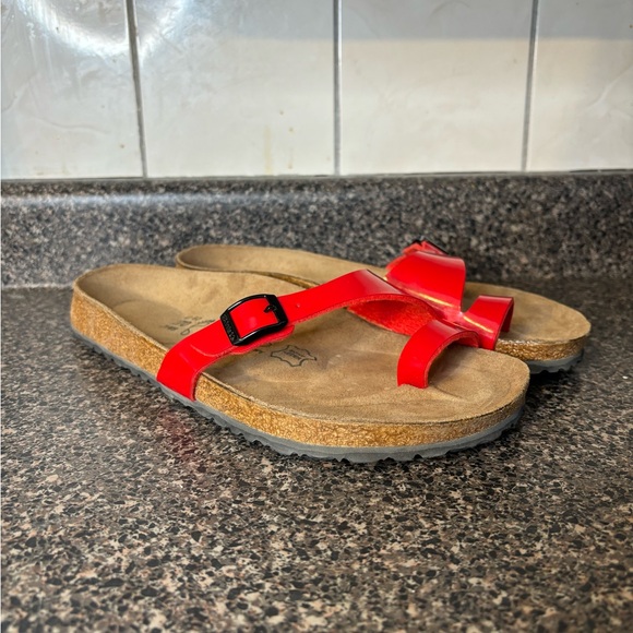 Birkenstock Birkies Majestic Red Like New Sandals Size Women’s 11 / M9 / EUR 42 - Picture 2 of 13
